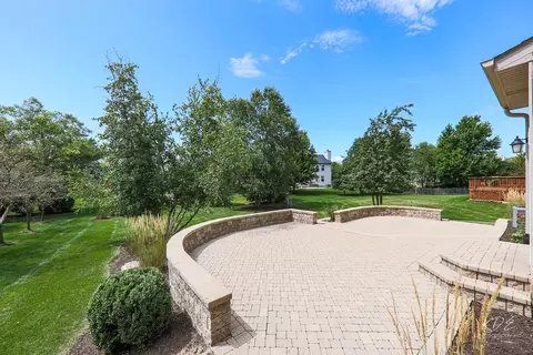 755 Eagle Brook Ln, Naperville, IL 60565 photo 39