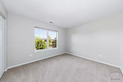 755 Eagle Brook Ln, Naperville, IL 60565 photo 24