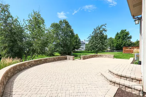 755 Eagle Brook Ln, Naperville, IL 60565 photo 40