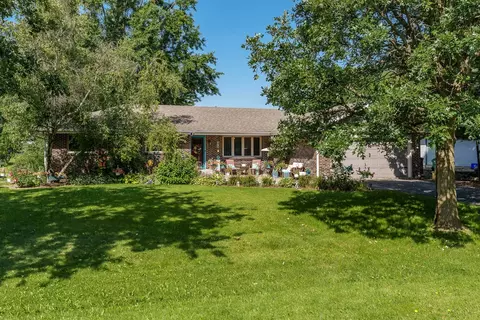 3672 Gnarl Tree Ln, Cherry Valley, IL 61016