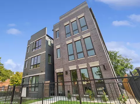 3715 S Giles Ave, Chicago, IL 60653