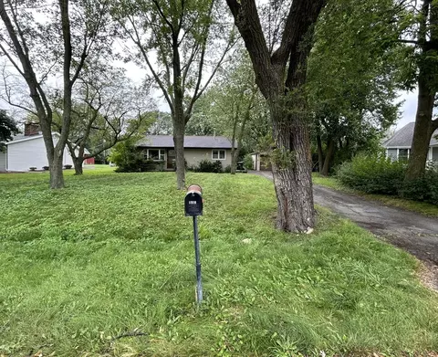 1516 N Yale Ave, Arlington Heights, IL 60004