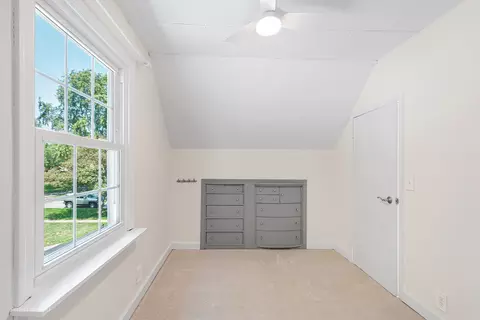 Bedroom - 1922 E Willow Ave, Wheaton, IL 60187 photo 3 of 5