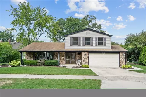 1616 S Kaspar Ave, Arlington Heights, IL 60005