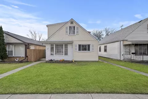 38 48th Ave, Bellwood, IL 60104