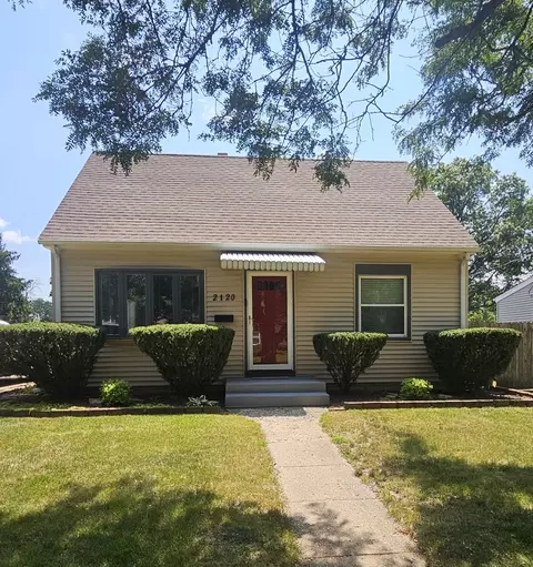 2120 Lawndale Ave, Rockford, IL 61103