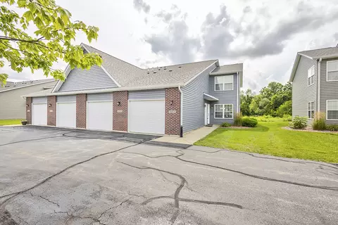 6325 Oak Crest Ln #36C, Loves Park, IL 61111