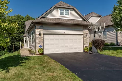 11877 River Hills Pkwy, Rockton, IL 61072