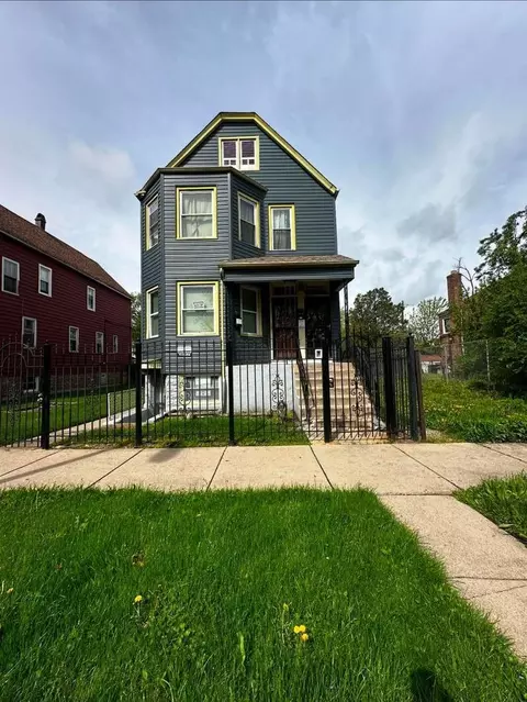 8108 S Exchange Ave, Chicago, IL 60617