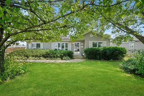 8141 Natoma Ave, Burbank, IL 60459