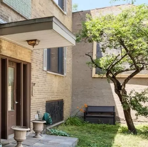 5740 N Ridge Ave #2S, Chicago, IL 60660
