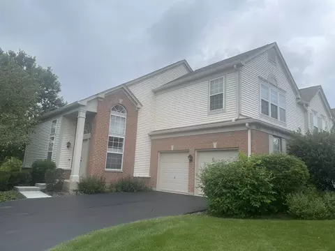 2827 Waterfront Ave, Algonquin, IL 60102