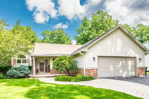 798 4th Ct, Silver Lake, WI 53170