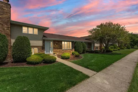 7340 W 155th St, Orland Park, IL 60462