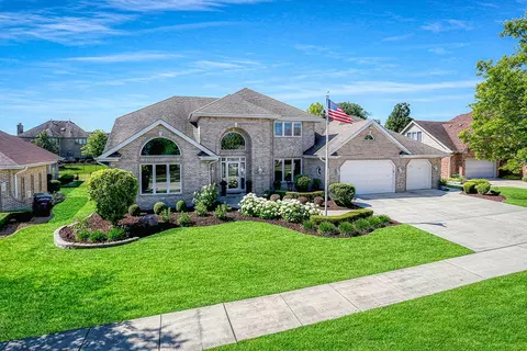 10735 Maue Dr, Orland Park, IL 60467