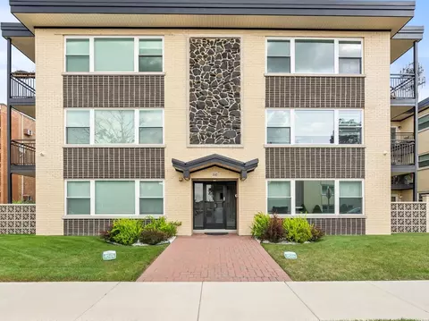 3045 N Paris Ave #104, River Grove, IL 60171