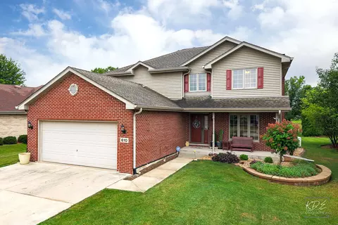 610 High Grove Dr, Minooka, IL 60447