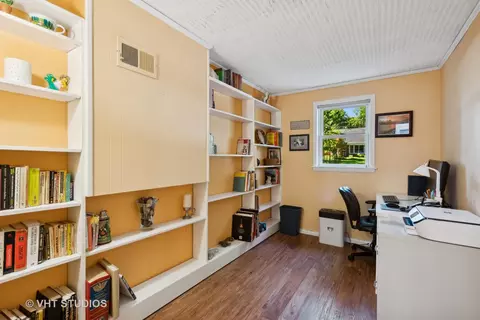 1017 E Harrison Ave, Wheaton, IL 60187 photo 18