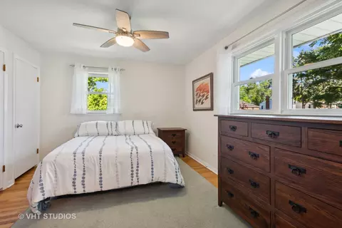 1017 E Harrison Ave, Wheaton, IL 60187 photo 13