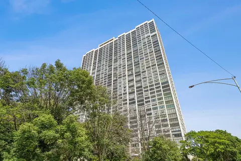 2800 N Lake Shore Dr #3107, Chicago, IL 60657