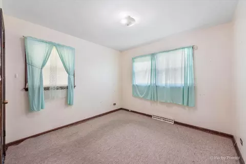 Bedroom - 320 Queens Ln, Thornton, IL 60476 photo 3 of 6
