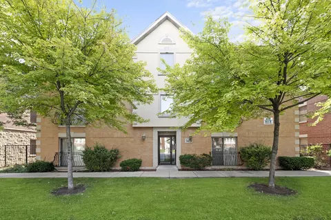 3439 Ridgeland Ave #101, Berwyn, IL 60402
