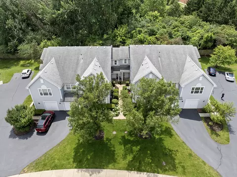 1355 Orleans Dr, Mundelein, IL 60060