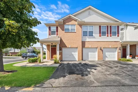 10215 Camden Ln #L, Bridgeview, IL 60455