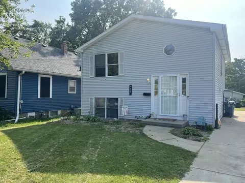 638 N Harrison Ave, Aurora, IL 60506