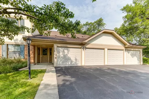 1118 Woodbury Ln #C2, Wheeling, IL 60090