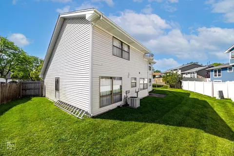 1970 Brookside Ln, Hoffman Estates, IL 60169 photo 15
