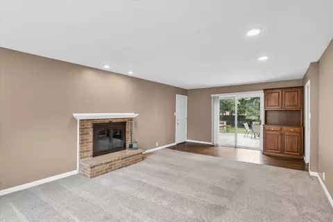 Living - 1223 Foothill Dr, Champaign, IL 61821 photo 6 of 7