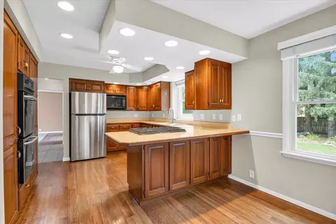 Kitchen - 1223 Foothill Dr, Champaign, IL 61821 photo 1 of 6