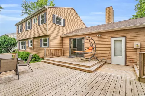 Exterior - 1223 Foothill Dr, Champaign, IL 61821 photo 3 of 12