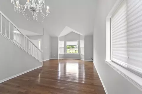 Living - 1704 Quinn Dr, Plainfield, IL 60586 photo 2 of 6