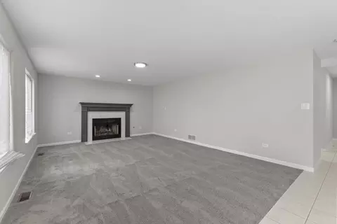 Living - 1704 Quinn Dr, Plainfield, IL 60586 photo 4 of 6