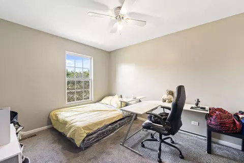 Bedroom - 3617 Hyde Park Ct, Elgin, IL 60124 photo 1 of 3