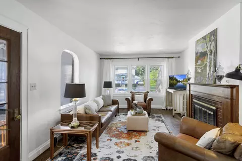 Living - 1031 Logan Ave, Elgin, IL 60120 photo 1 of 3