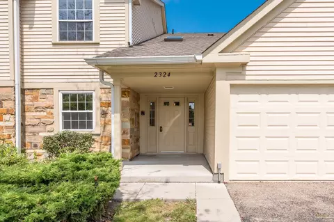 2324 Knollwood Ct #V1, Schaumburg, IL 60194