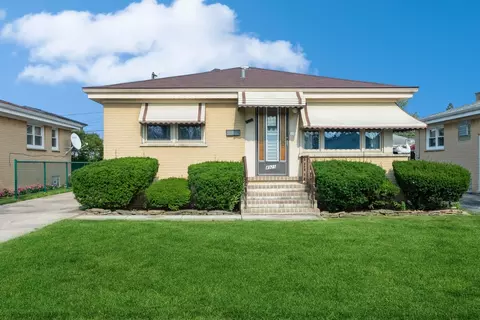 4925 N Ozanam Ave, Norridge, IL 60706
