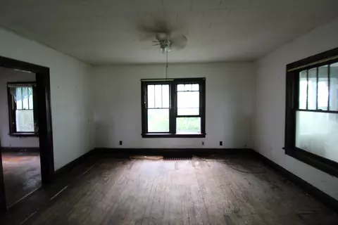 Living - 3523 W 2000 Rd N, Kankakee, IL 60901 photo 1 of 2
