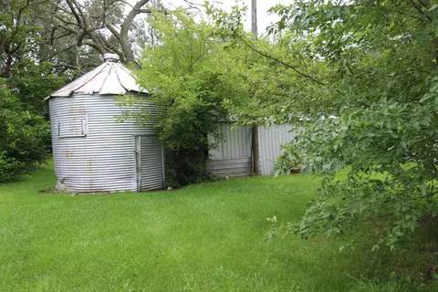 Exterior - 3523 W 2000 Rd N, Kankakee, IL 60901 photo 3 of 6