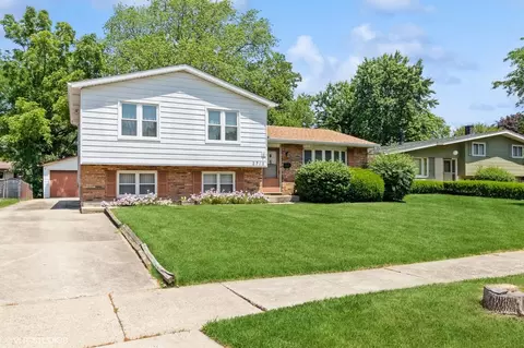 2710 Blanchard Rd, Waukegan, IL 60087