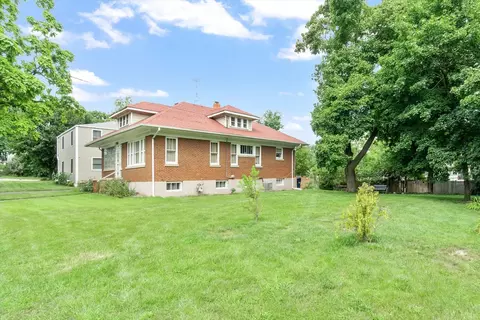 Exterior - 763 Saint Charles St, Elgin, IL 60120 photo 8 of 8