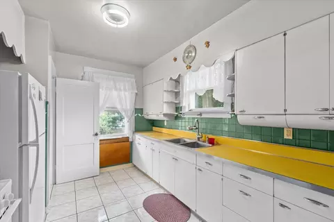 Kitchen - 763 Saint Charles St, Elgin, IL 60120 photo 1 of 3