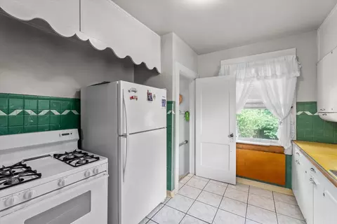 Kitchen - 763 Saint Charles St, Elgin, IL 60120 photo 3 of 3