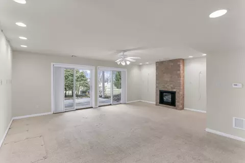 29 Fields E #0, Champaign, IL 61822 photo 24