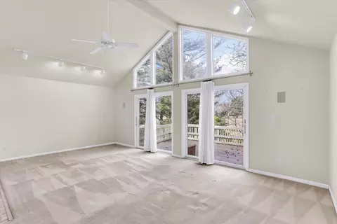 29 Fields E #0, Champaign, IL 61822 photo 6
