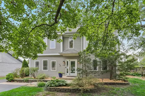 607 N La Londe Ave, Lombard, IL 60148