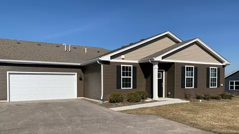 6436 Maple Glen Dr, Wonder Lake, IL 60097